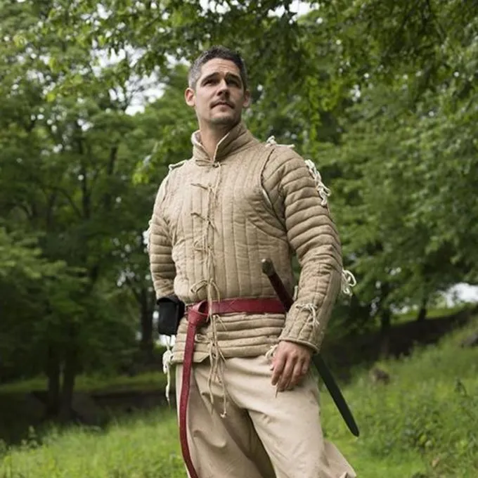 Epic Armoury 15. århundrede Acketon Beige