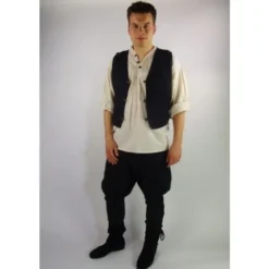 Leonardo Carbone 17. århundrede Dublet Med Knapper, Creme