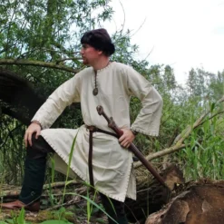 Leonardo Carbone Historisk Tunika Med Autentisk Beklædning, Fløde