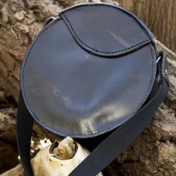 Epic Armoury Rund Læder Taske, Sort