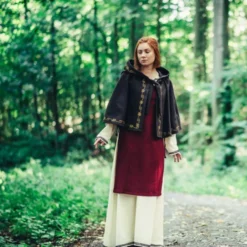 Leonardo Carbone Uld Chaperon Runa, Sort