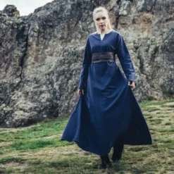 Leonardo Carbone Vikingekjole Valdis, Blå